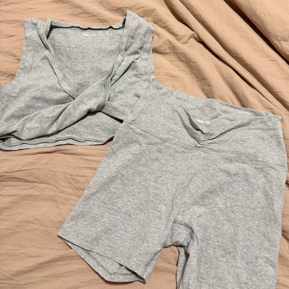 TNA Chill Atmosphere Elsewhere Top & Hi-Rise 5” Short set